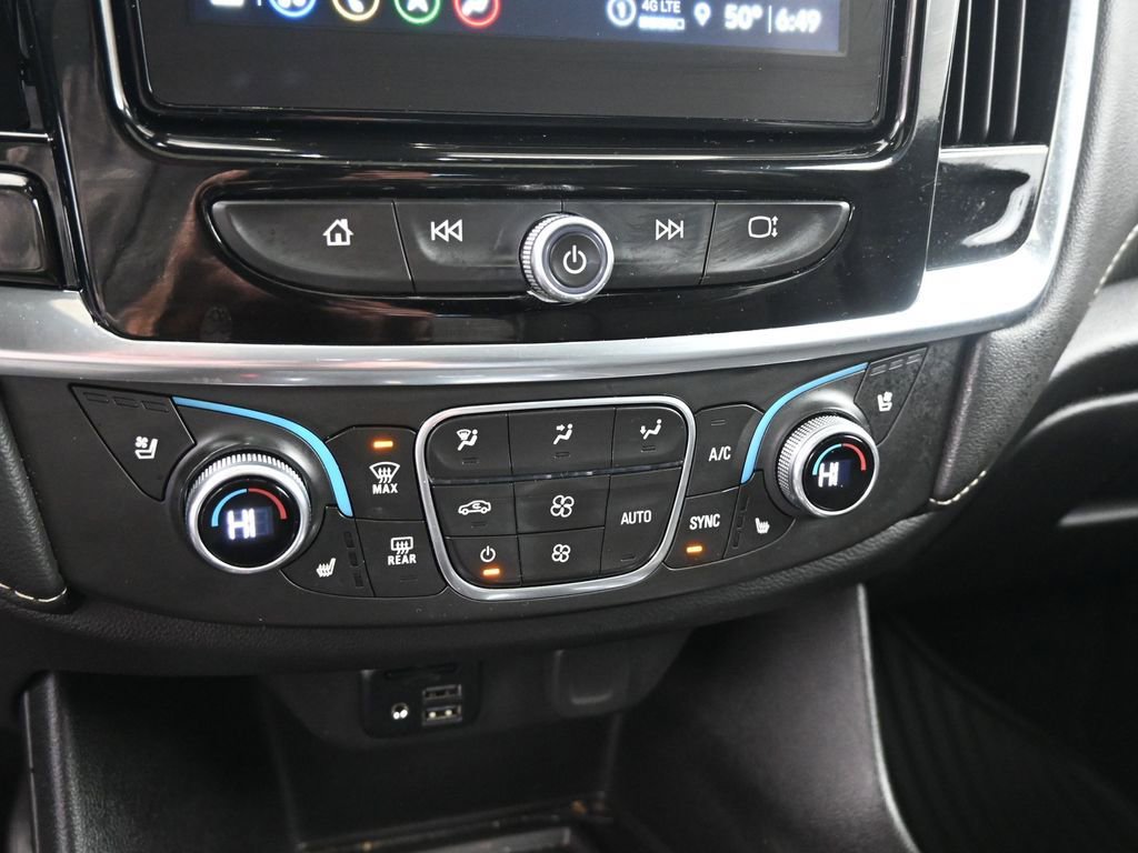 Certified 2023 Chevrolet Traverse Premier image 35