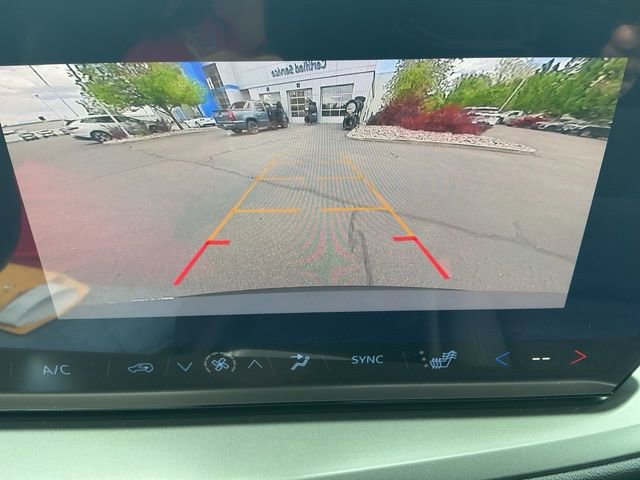 New 2026 Chevrolet Traverse LT w/ LPO, Floor Liner Package AWD/4WD image 20