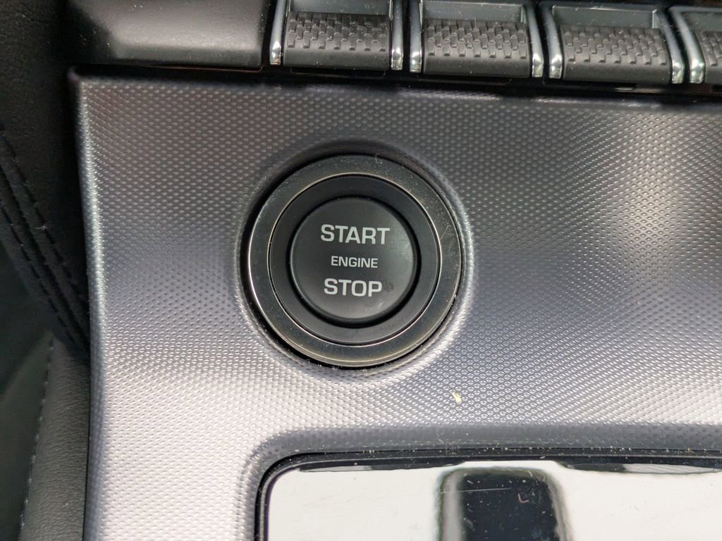 Used 2023 Jaguar F-TYPE Coupe image 27