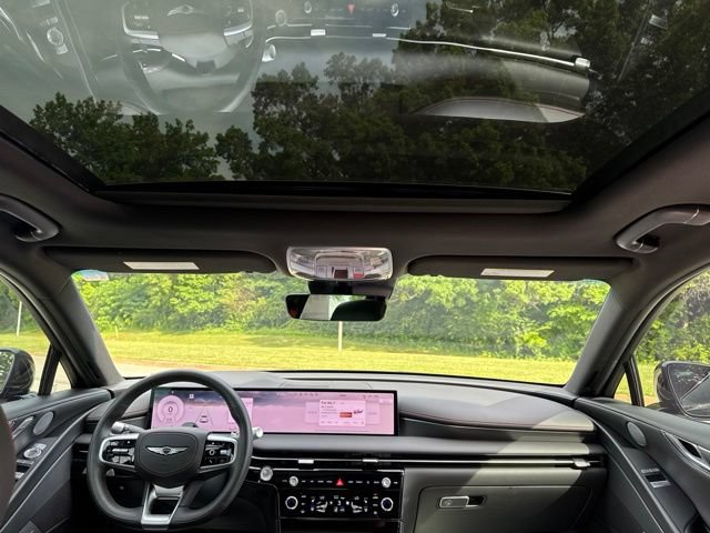 Used 2025 Genesis G80 3.5T Sport AWD/4WD image 13