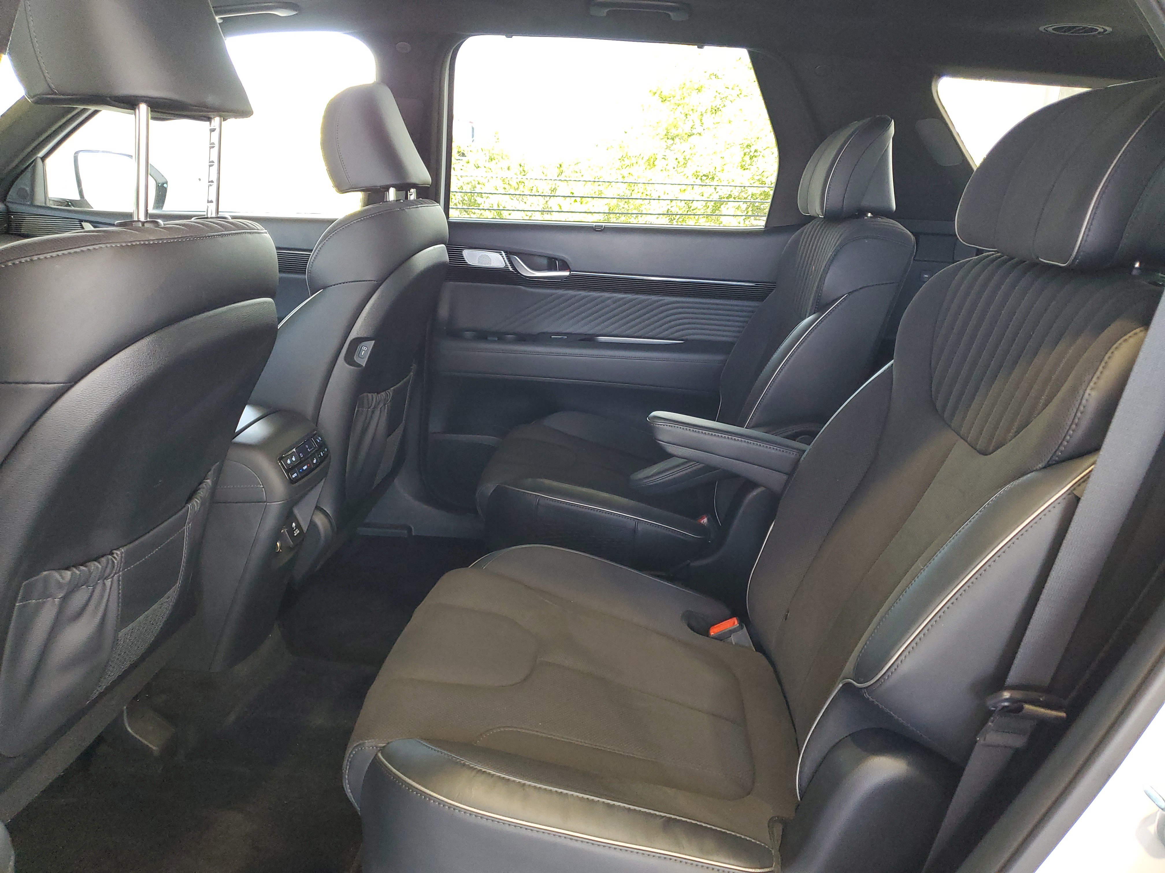 Used 2024 Hyundai Palisade Calligraphy AWD/4WD image 9