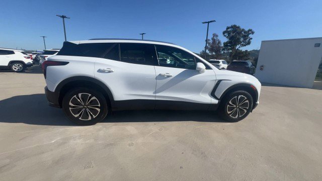 Used 2024 Chevrolet Blazer EV LT AWD/4WD image 9