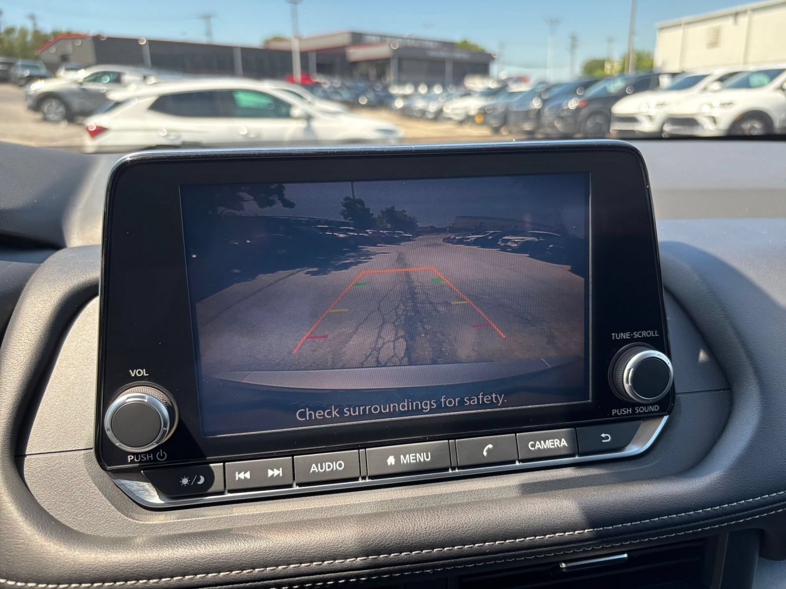Used 2025 Nissan Rogue SV FWD image 20