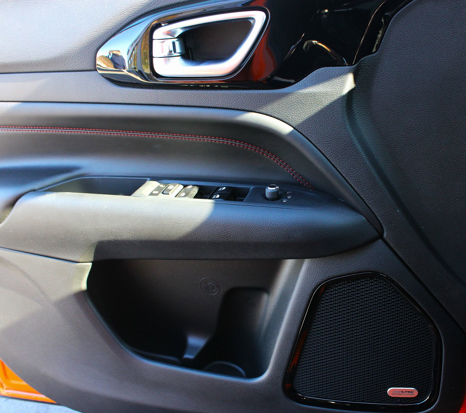 New 2026 Jeep Compass Trailhawk w/ Sun, Sound & Navigation Group image 13