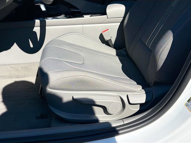 New 2026 Hyundai Elantra Blue image 19