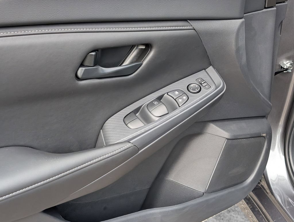 New 2025 Nissan Sentra S FWD image 16