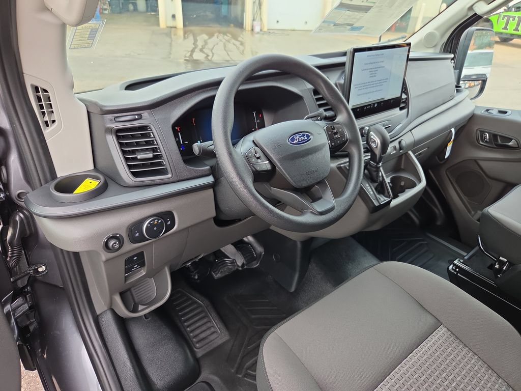 New 2026 Ford Transit 250 148 Medium Roof w/ Load Area Protection Package RWD image 23