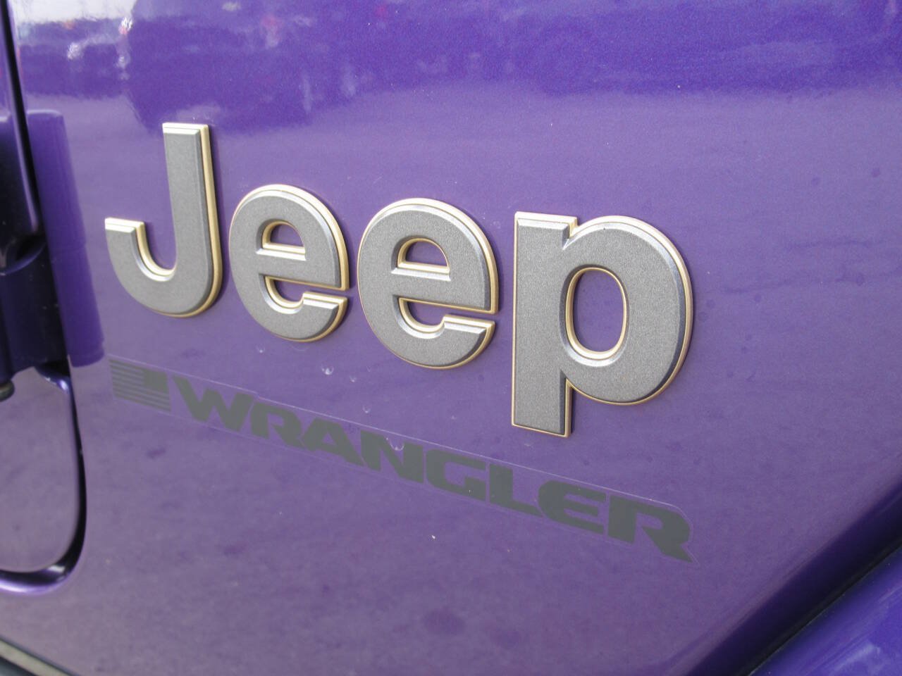 Used 2023 Jeep Wrangler Unlimited Rubicon 392 AWD/4WD image 9