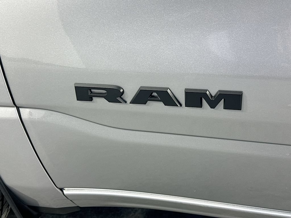 Used 2024 RAM 1500 Big Horn AWD/4WD image 28