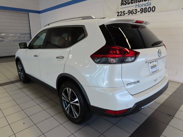 Used 2020 Nissan Rogue SV w/ Premium Package image 11