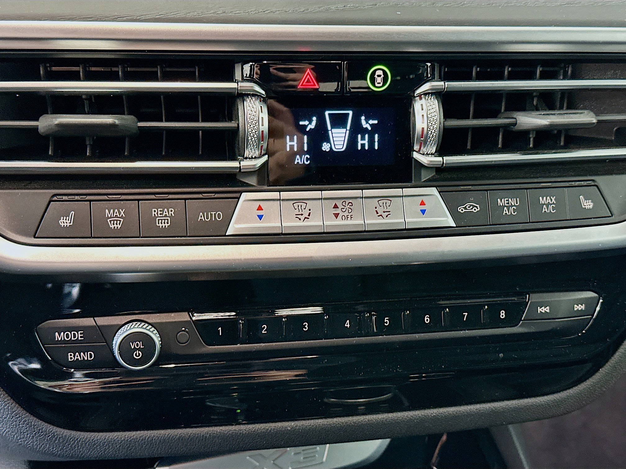 Used 2024 BMW X3 xDrive30i w/ Convenience Package image 24