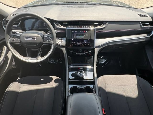 Used 2023 Jeep Grand Cherokee L Laredo w/ Luxury Tech Group I AWD/4WD image 11