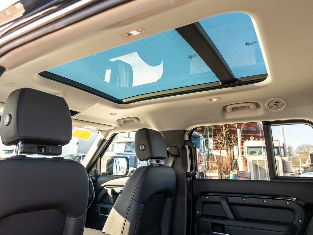 New 2025 Land Rover Defender 130 S image 20