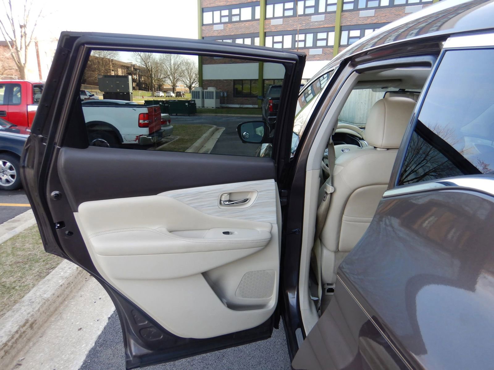 Used 2015 Nissan Murano Platinum w/ Platinum Technology Package AWD/4WD image 15