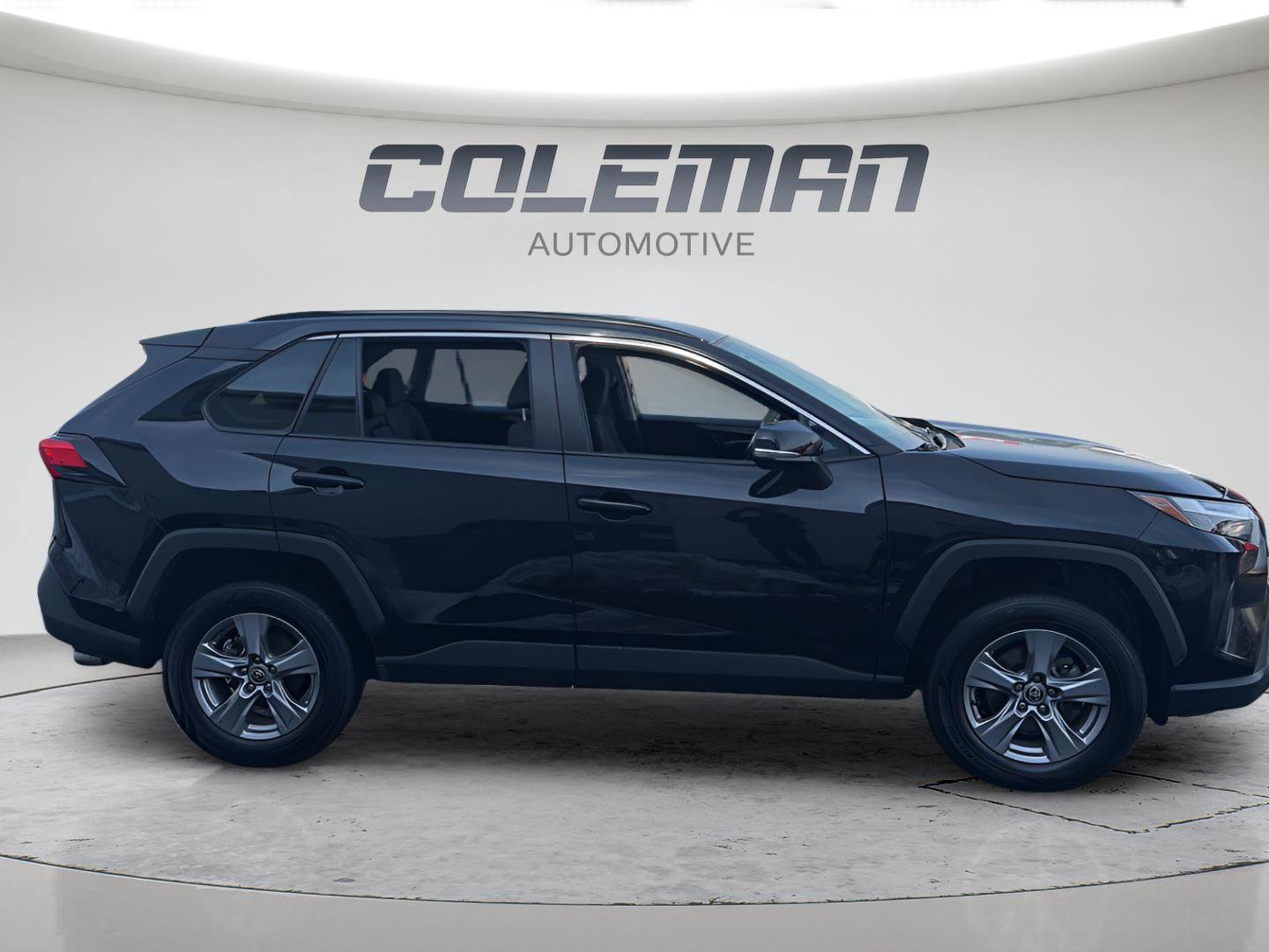 Used 2024 Toyota RAV4 XLE w/ Weather Package image 6