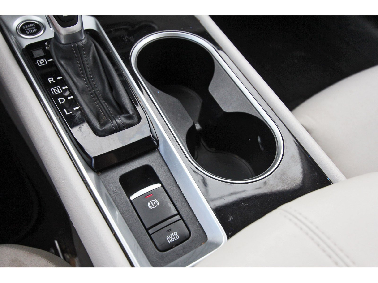 Used 2022 Nissan Altima 2.5 SV w/ SV Premium Package FWD image 34