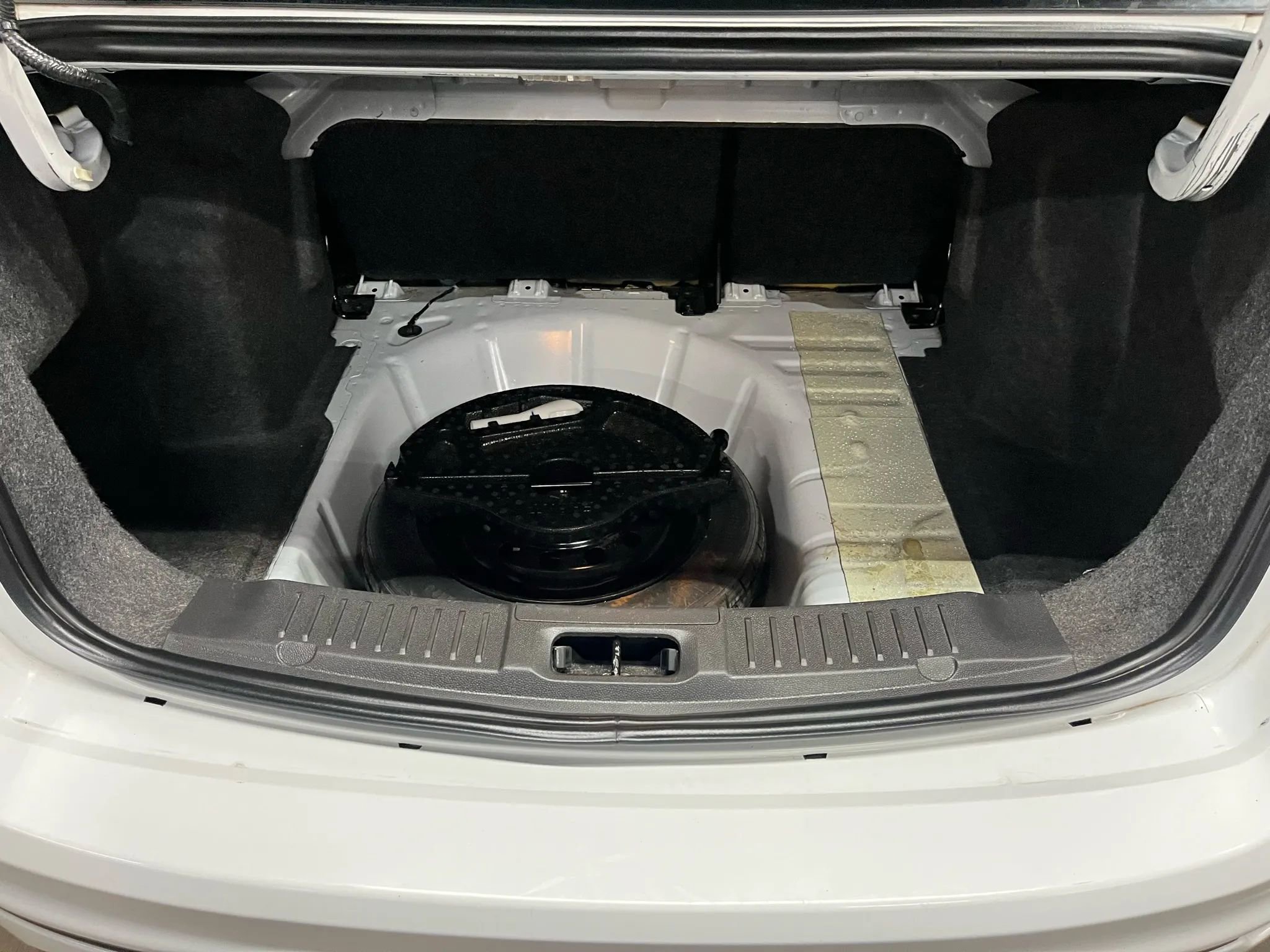 Used 2019 Ford Fiesta SE w/ Equipment Group 201A image 16