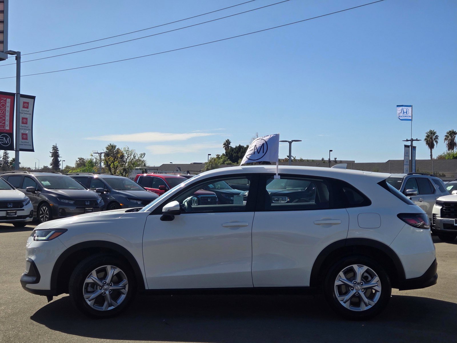 Used 2025 Honda HR-V LX image 4