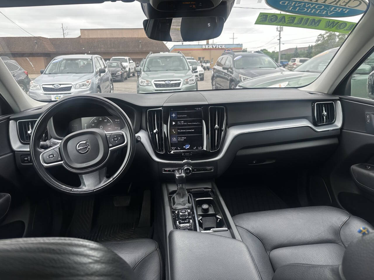 Used 2019 Volvo XC60 T6 Momentum w/ Premium Package AWD/4WD image 4
