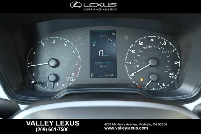 Used 2024 Toyota Corolla SE w/ SE Premium Package FWD image 10