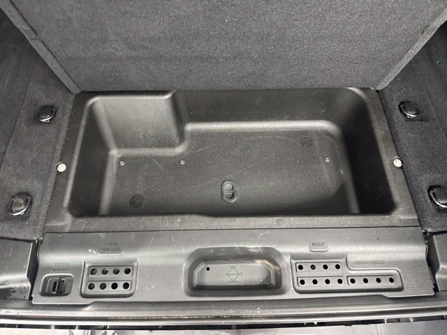 Used 2024 Jeep Wrangler Unlimited w/ Convenience Group AWD/4WD image 12