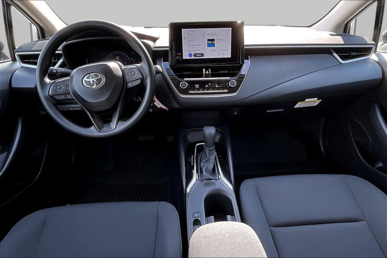 Used 2026 Toyota Corolla LE FWD image 15