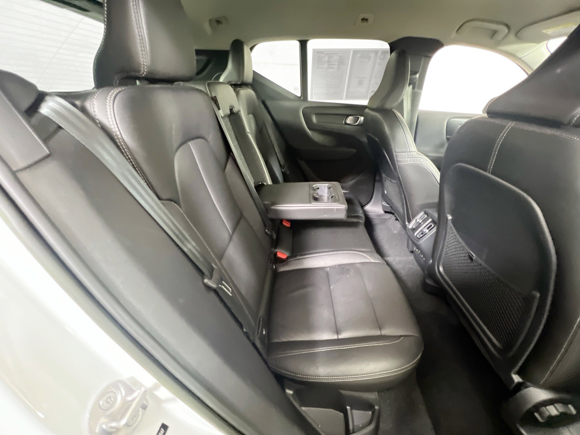 Used 2023 Volvo XC40 B5 Core w/ Climate Package image 26