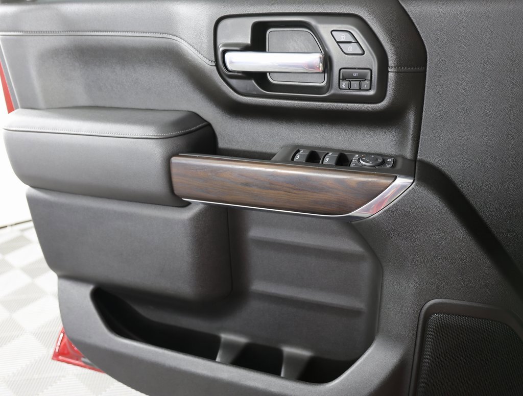 Used 2021 GMC Sierra 2500 SLT w/ SLT Convenience Package image 28