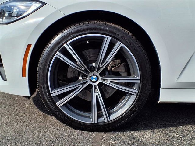 Used 2022 BMW 330i xDrive Sedan w/ Premium Package 2 image 23