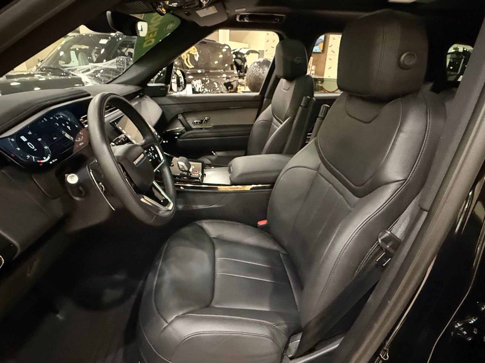 New 2025 Land Rover Range Rover Sport image 12