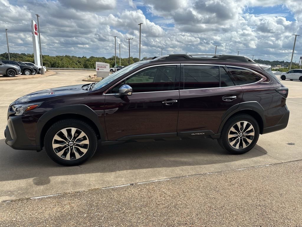 Used 2023 Subaru Outback Touring image 4