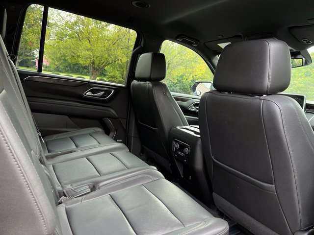 Used 2023 Chevrolet Suburban LT AWD/4WD image 19