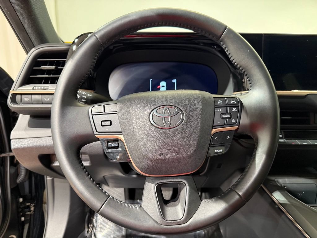 Certified 2023 Toyota Crown AWD/4WD image 21