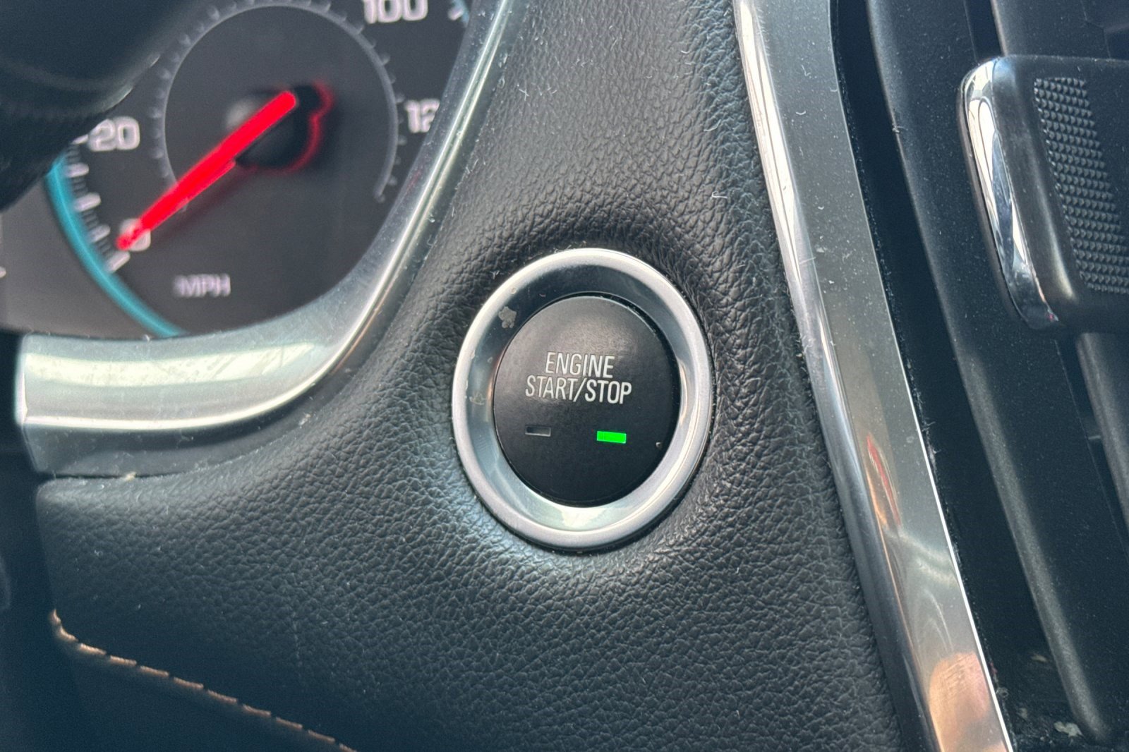 Used 2020 Chevrolet Traverse LS image 34