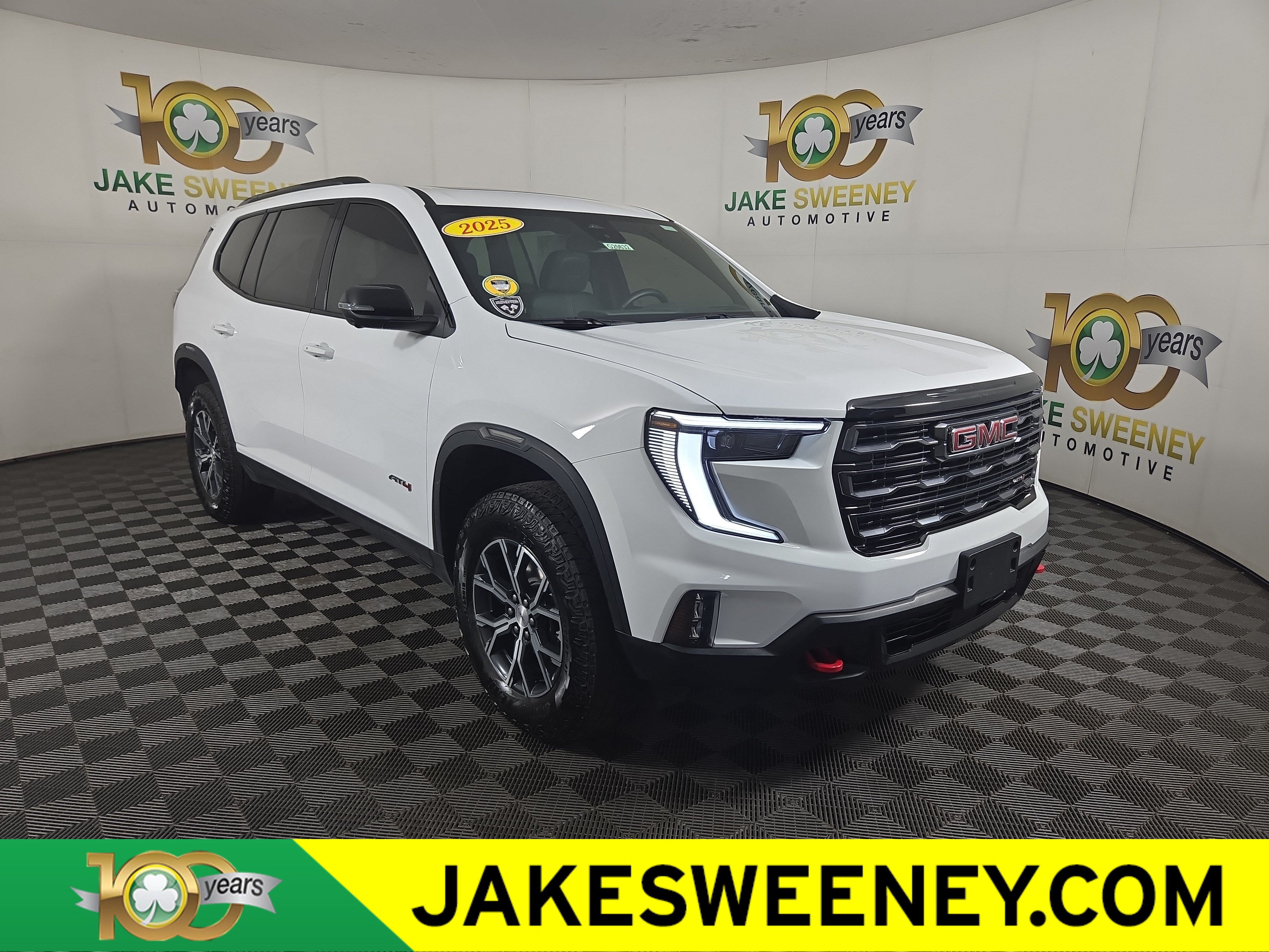 Used 2025 GMC Acadia AT4 w/ Luxury Package AWD/4WD video 1
