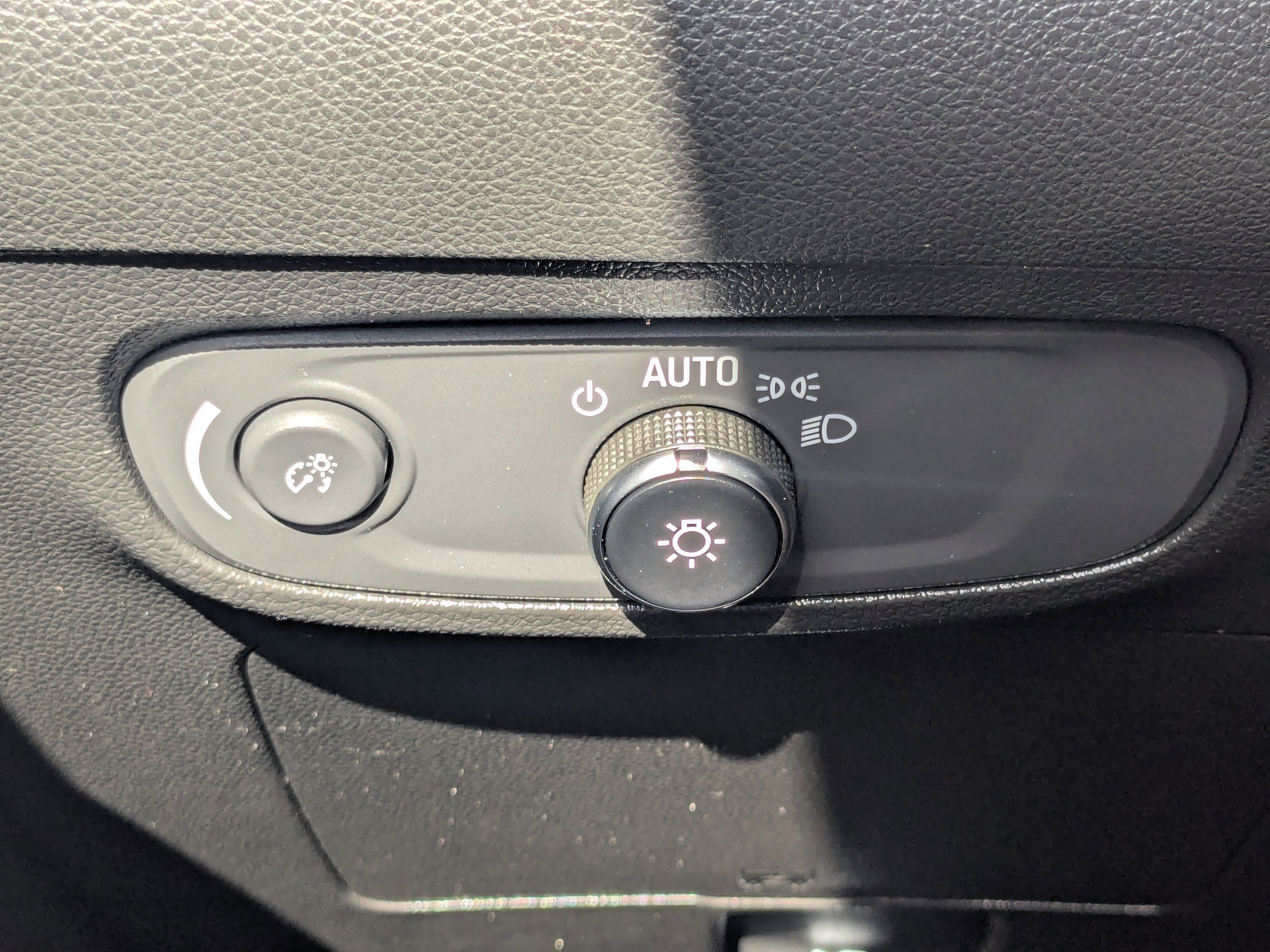 Used 2024 Buick Encore GX Preferred FWD image 28