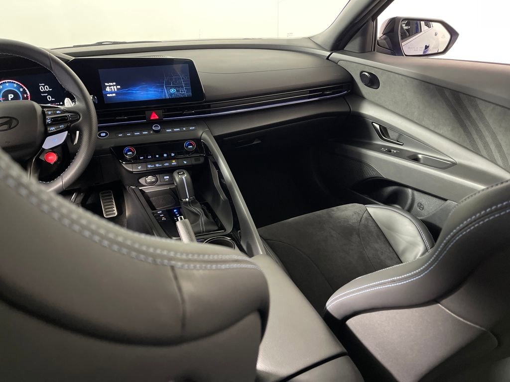 Certified 2024 Hyundai Elantra N image 17