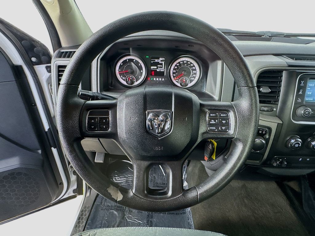 Used 2016 RAM 1500 Express RWD image 13