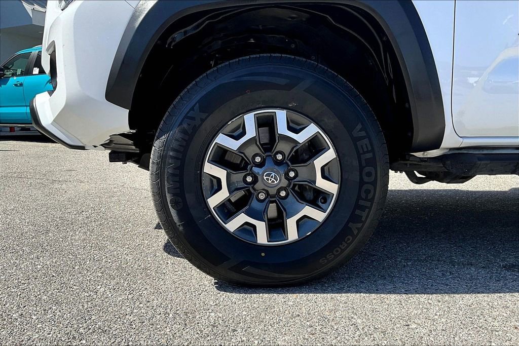 Used 2021 Toyota Tacoma TRD Off-Road w/ Technology Package image 35