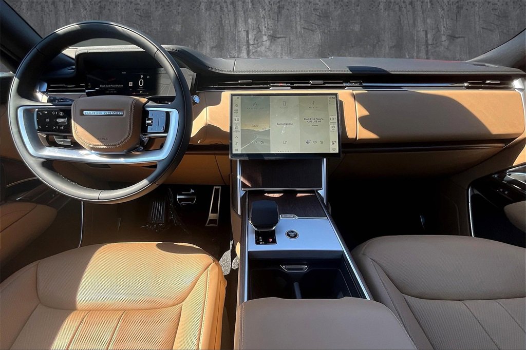 New 2025 Land Rover Range Rover Long Wheelbase SE image 5