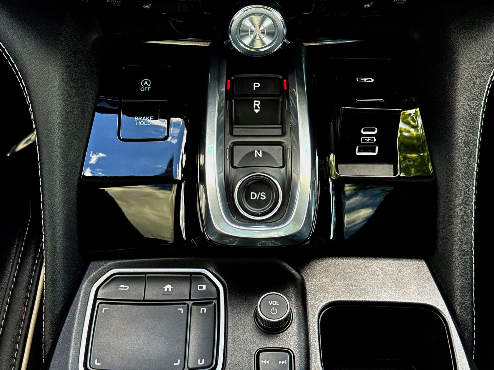 Used 2023 Acura MDX SH-AWD w/ Advance Package image 22