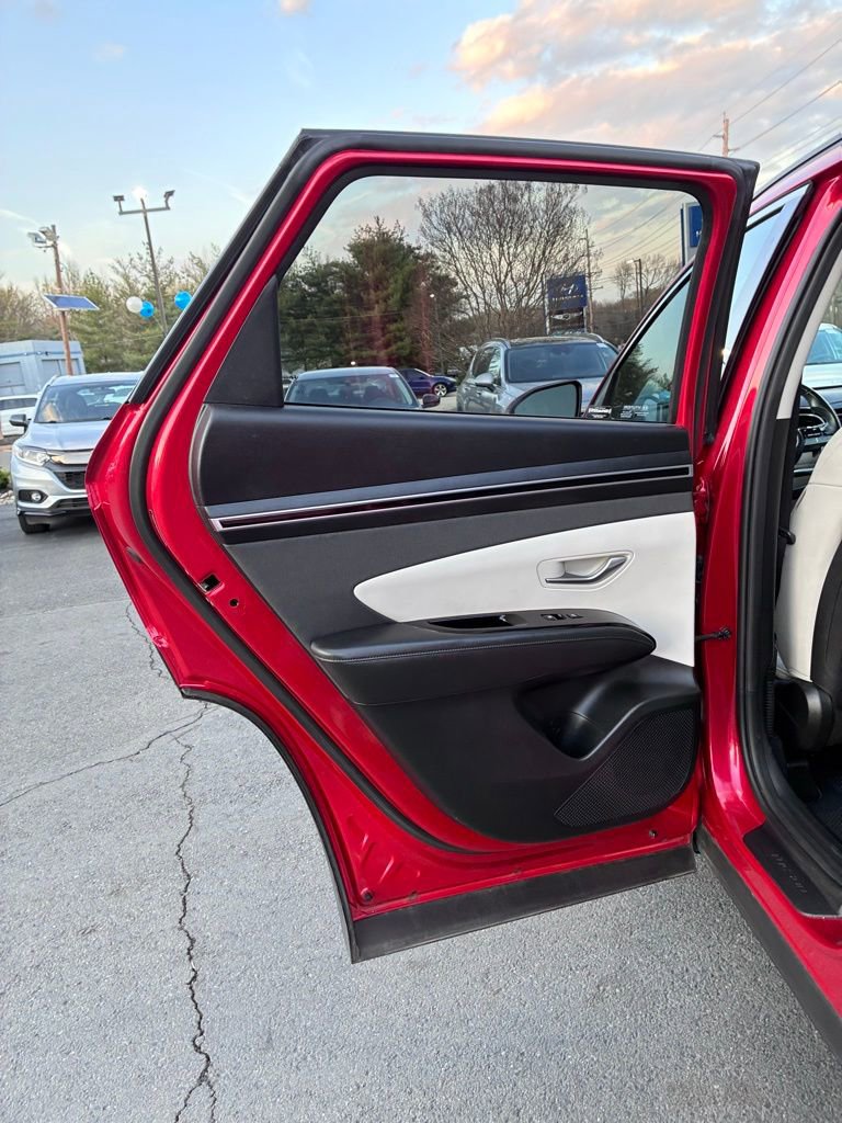 Used 2023 Hyundai Tucson Limited w/ Cargo Package AWD/4WD image 48