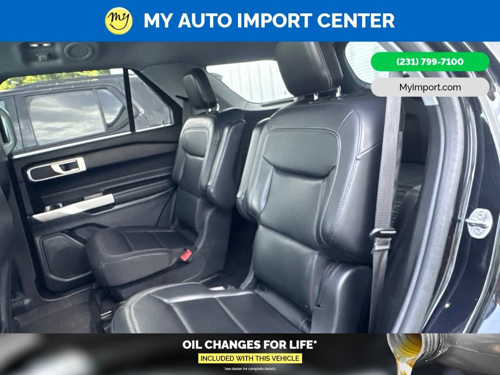 Used 2021 Ford Explorer XLT w/ Equipment Group 202A AWD/4WD image 20