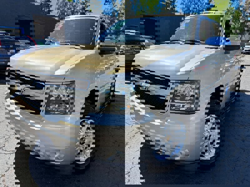 Used 2008 Chevrolet Avalanche LT w/ LT Preferred Equipment Group image 8