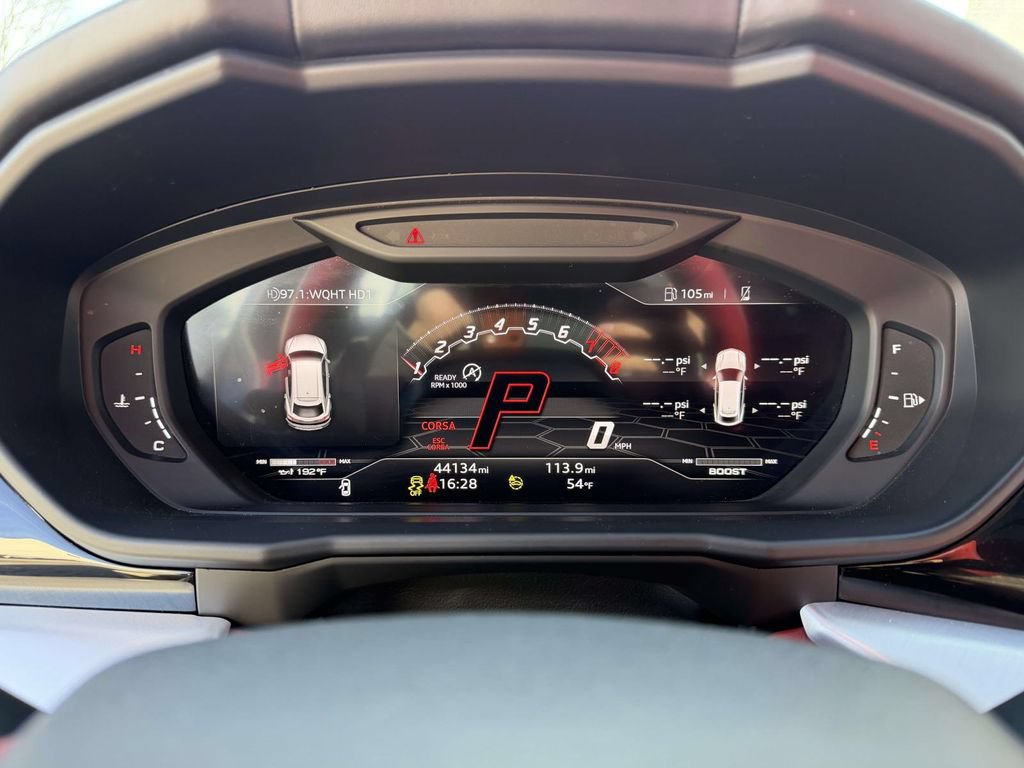 Used 2022 Lamborghini Urus AWD/4WD image 26