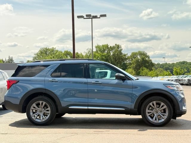 Used 2025 Ford Explorer Active w/ Active Comfort Package AWD/4WD image 33