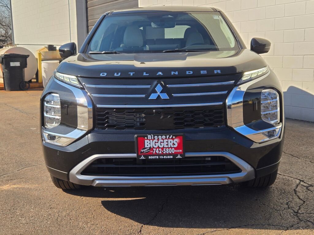 New 2026 Mitsubishi Outlander SE AWD/4WD image 2