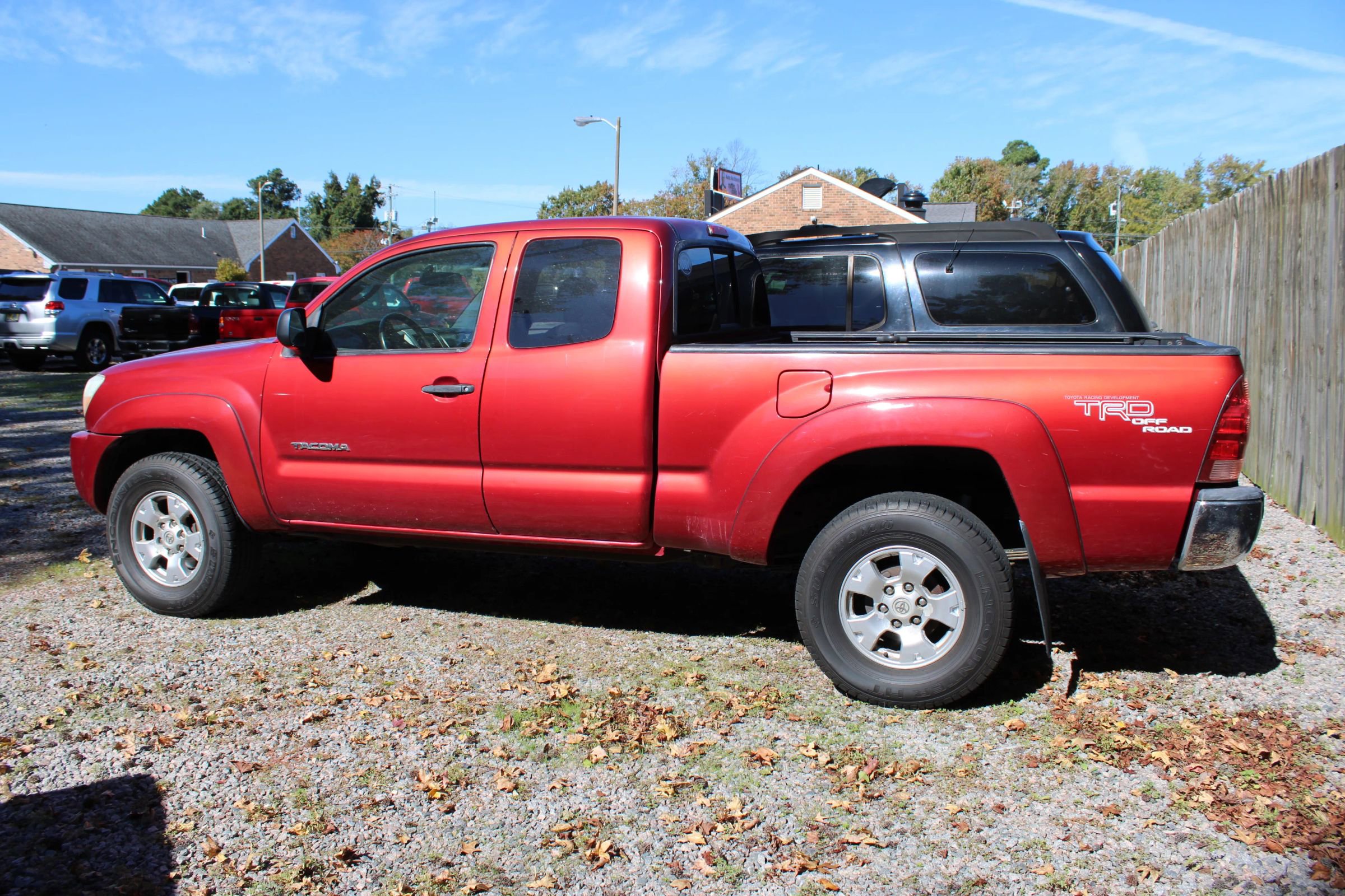 Used 2005 Toyota Tacoma PreRunner image 2