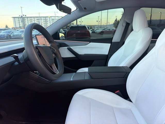 Used 2026 Tesla Model Y Long Range AWD/4WD image 23