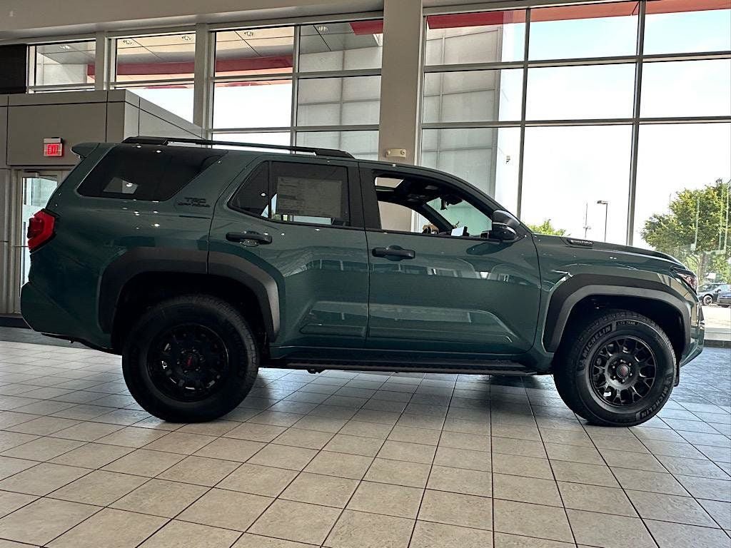 New 2026 Toyota 4Runner TRD Off-Road Premium AWD/4WD image 3
